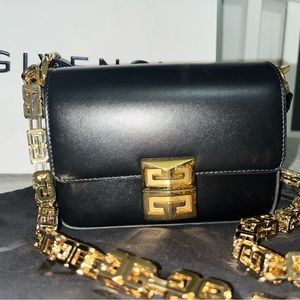 Givenchy 4G box leather purse with chain
